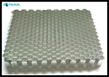 China Flame Resistant Honeycomb Building Material For Lightweight Honeycomb Panels supplier