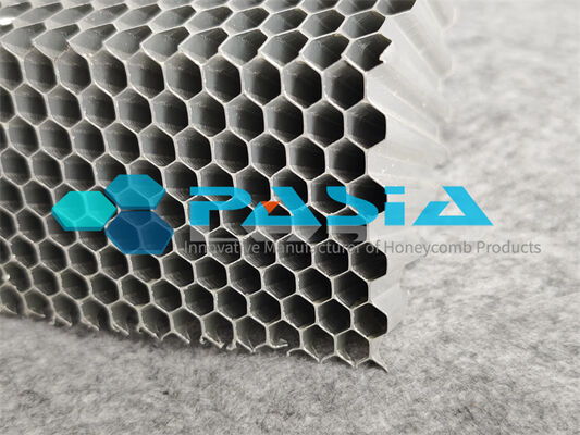 China Trivalent Chromium Passivated Aluminum Honeycomb Core Salt Spray Resistant for Marine Use supplier