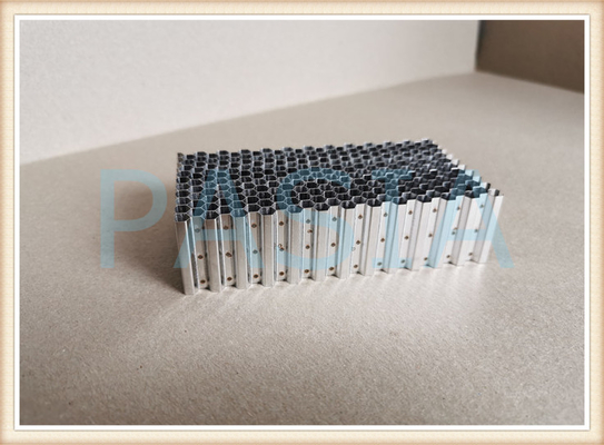 High Pressure Laminated Flat Aluminum Honeycomb Panel Glue Bonded supplier